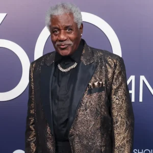 Tony Tornado Pede Para Sair de Novela Devido a Ritmo Exaustivo; Ator de 96 Anos Não Pretende Se Aposentar