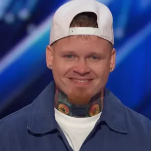Luke Taleno, Sobrevivente de Câncer, Conquista "Golden Buzzer" no AGT com Rap Original e Emocionante: Assista!