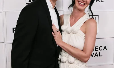 Katy Perry e Justin Trudeau: Romance em Nova York! Casal troca carinhos em estreia no tapete vermelho do Festival de Tribeca
