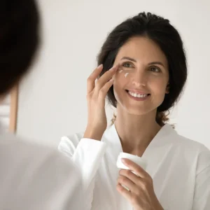 Olhos Mais Jovens e Descansados: O Creme Milagroso Que Está Transformando o Inchaço e Olheiras, Segundo Compradores
