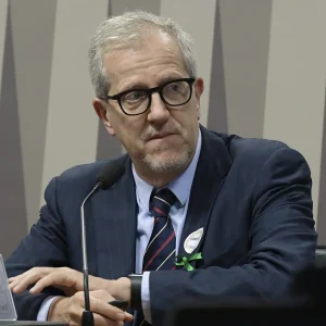 Capobianco e a "soberania em termos": O Meio Ambiente como "indutor" do desenvolvimento em debate