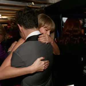 Taylor Swift e Jack Antonoff: Nova Música em "Toy Story 5" Pode Render Grammys e Oscars Históricos para a Dupla