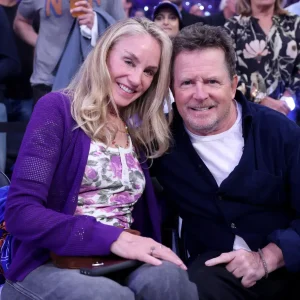 Michael J. Fox celebra vitória do Knicks em jogo emocionante das Finais da NBA 2026 ao lado da esposa Tracy Pollan