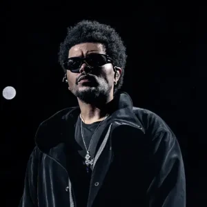 The Weeknd quebra recordes: Shows de 2026 prometem faturar US$ 440 milhões e atrair 3 milhões de fãs em turnê histórica