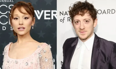 Ethan Slater surge em evento após término com Ariana Grande e evita falar sobre o assunto