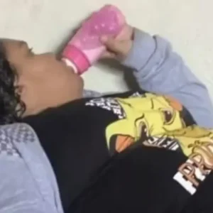 Delegada relata: Mulher que se passava por criança abandonou voz infantil e disse 'de mulher para mulher'