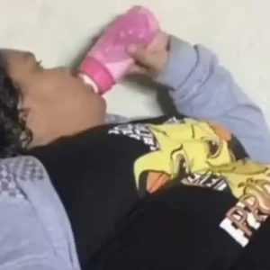 Delegada relata: Mulher que se passava por criança abandonou voz infantil e disse 'de mulher para mulher'