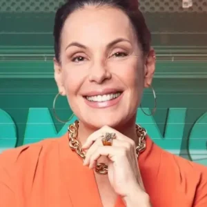 Carolina Ferraz rebate críticas sobre aparência: 'Me acho linda com dignidade'