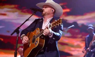 Cody Johnson e Ella Langley Surpreendem no Braves Country Fest com Dueto de Clássico de Reba McEntire
