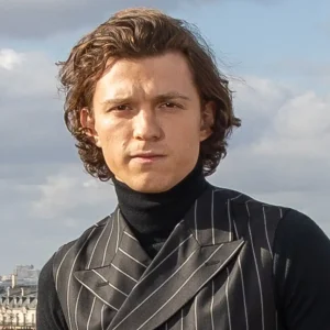 Tom Holland elogia astro da Netflix e aponta sucessor ideal para o Homem-Aranha