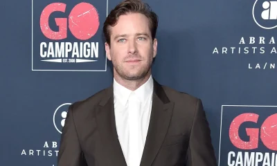 Armie Hammer chora ao receber 1º convite após 5 anos e fala sobre acusações: "Criei esses problemas"