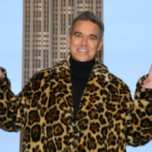 Robbie Williams Assina com a WME: O Ícone Britânico Busca Dominação Global com Nova Agência