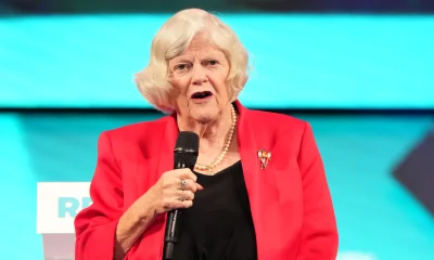 Ex-ministra britânica Ann Widdecombe é encontrada morta; polícia prende suspeito