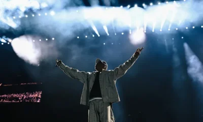 Jay-Z celebra 25 anos de 'The Blueprint' com show histórico no Yankee Stadium, veja setlist completo da segunda noite com convidados especiais