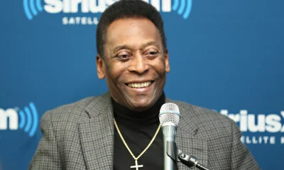 Camisa de Pelé na final da Copa de 1958 é vendida por R$ 25 milhões em leilão