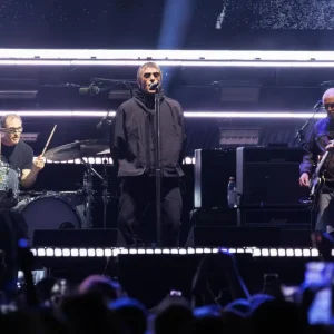 Liam Gallagher descarta novo álbum do Oasis e explica motivo inusitado: 'Não quero críticas se não vender 100 milhões na primeira hora'