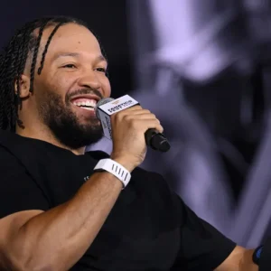 Jalen Brunson do Knicks comemora presença de Taylor Swift nas Finais da NBA, mas nega convite para casamento secreto