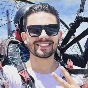 Aluno de aviação morre após "banho de óleo" no PR; asfixia é causa apontada