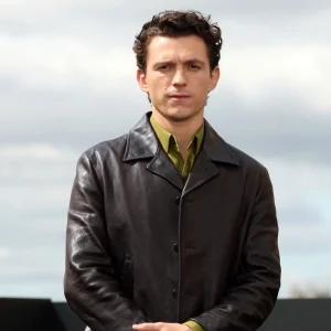 Tom Holland confessa: alguns de seus filmes antigos são "uma porcaria"