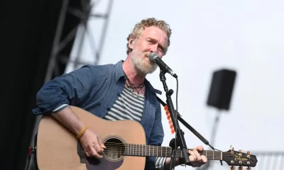 Memorial Público e Funeral de Glen Hansard em Dublin: Família Anuncia Detalhes e Pede Doações