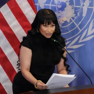 Nicki Minaj Ataca Dr. Anthony Fauci Após Audiência: "Minha Gangue Arruína Suas Vidas" e Gera Debate Viral