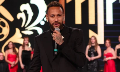 Neymar rebate pai sobre volta à Seleção: 'Não é ele que joga'